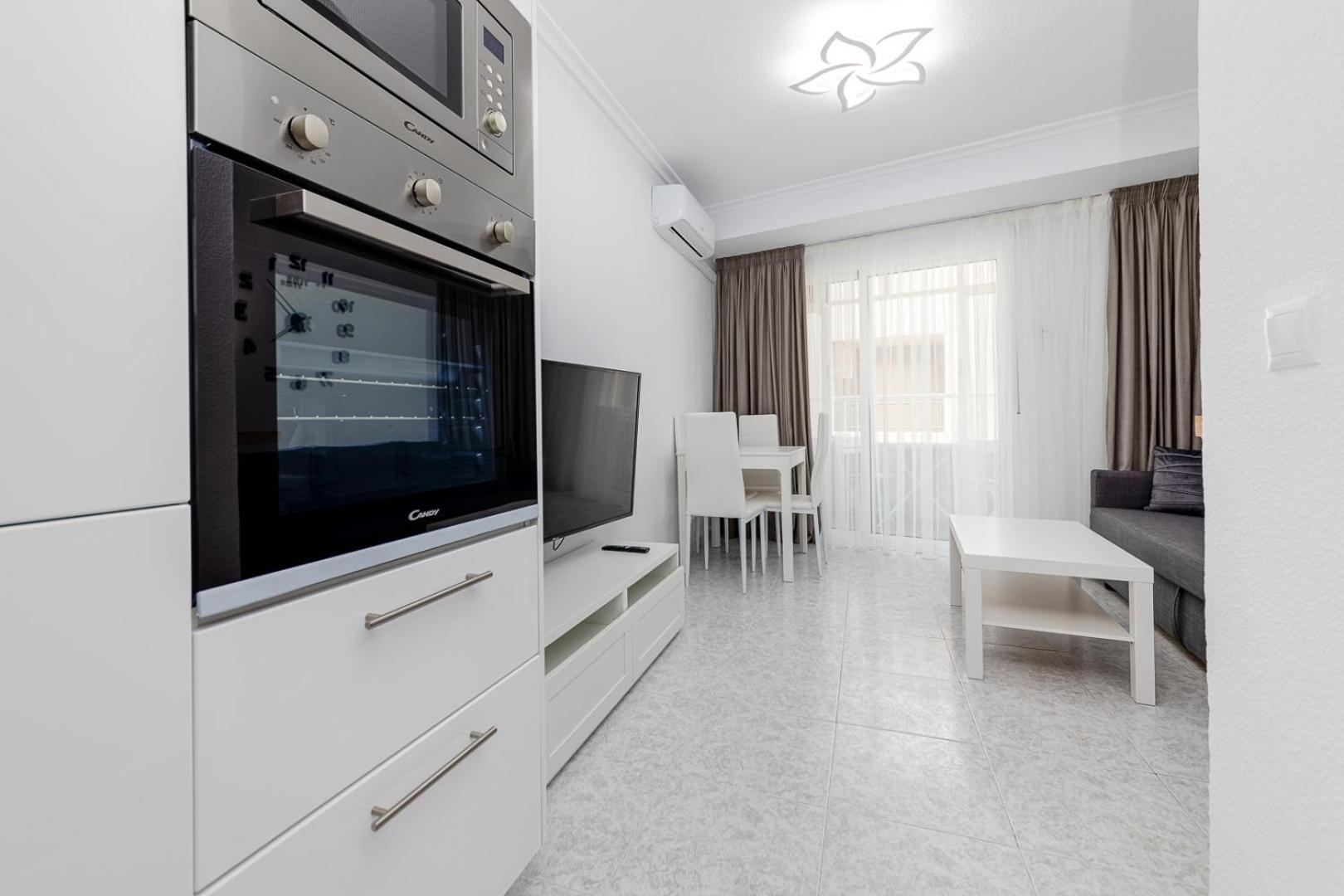 Calle Concordia 86, Two Bedroom Apartment, Up To 6 Guests, Near Del Cura Beach,Supermarket Mercadona And Central Bus Station 또레비에하 외부 사진