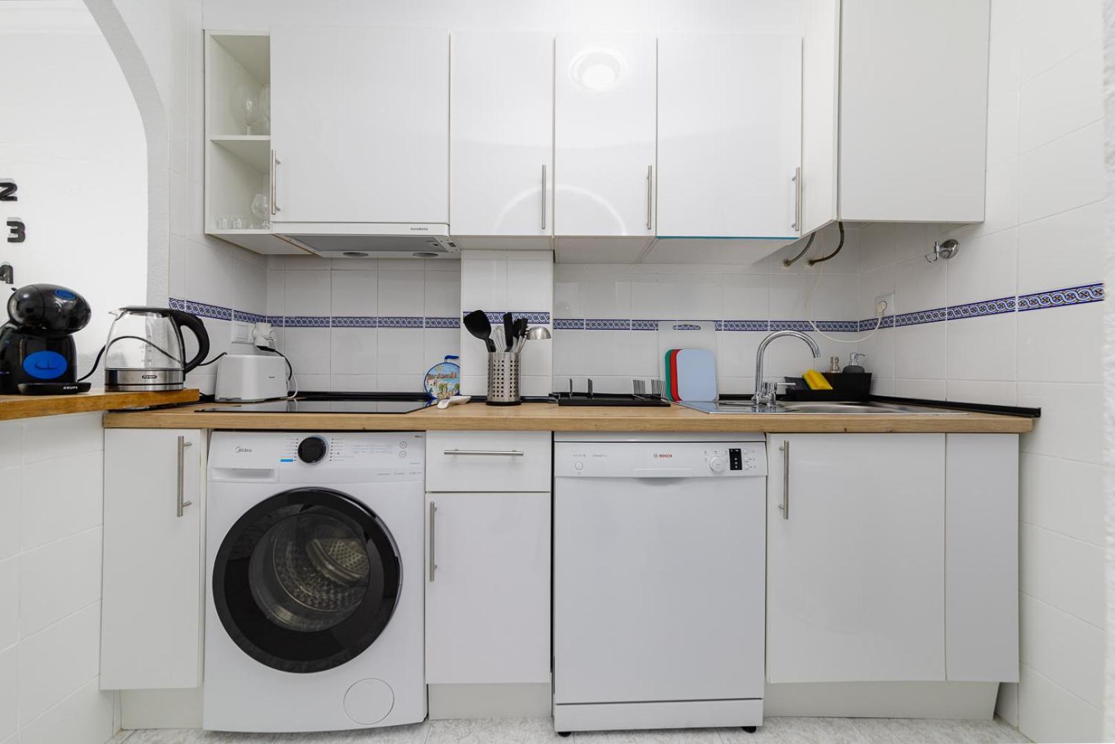 Calle Concordia 86, Two Bedroom Apartment, Up To 6 Guests, Near Del Cura Beach,Supermarket Mercadona And Central Bus Station 또레비에하 외부 사진